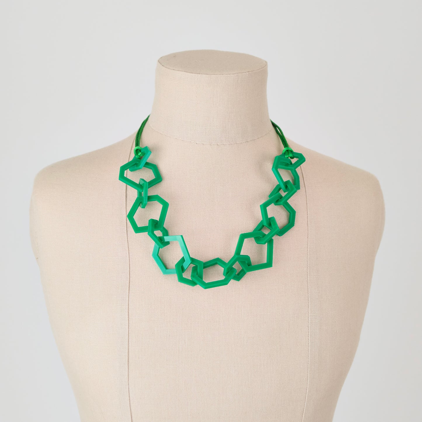 Emerald Green Acrylic Chain Necklace. (Copy)