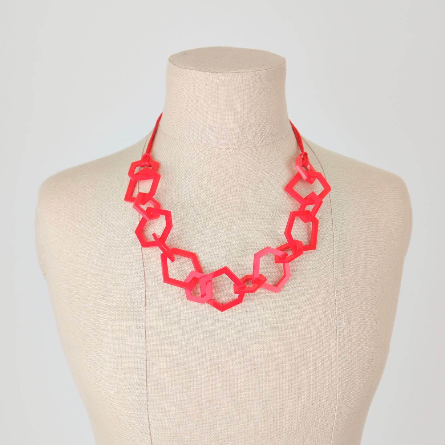 Red Acrylic Chain Necklace. (Copy) (Copy)